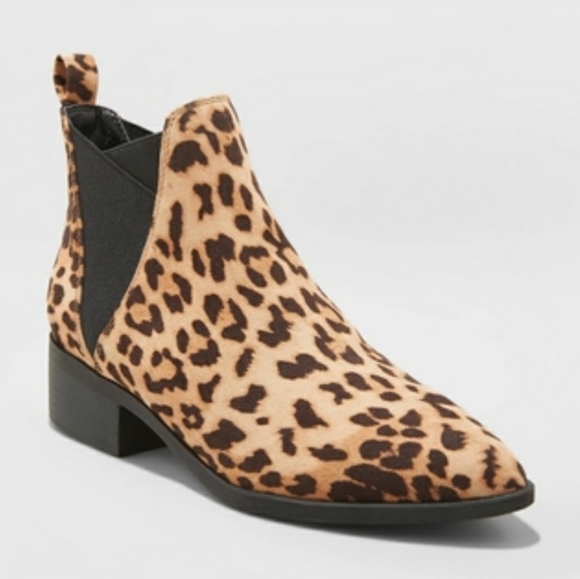 Shoes - Leopard Animal Print Pointed Toe Ankle Booties